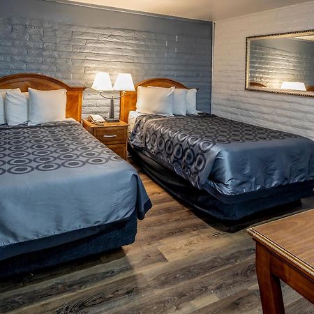 Hitching Post Studios Inn Санта-Крус Экстерьер фото